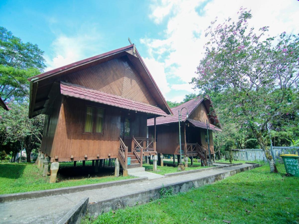 Oyo 3475 Villa Ex Mtq Pagaralam Exteriér fotografie